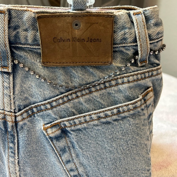 Calvin Klein Jeans Light Blue Denim with Chain Accent hand bag. - Picture 4 of 6